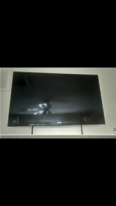 32" 37" not smart TVs  RCA Brampton Mavis/Steeles L6Y4R5, View more