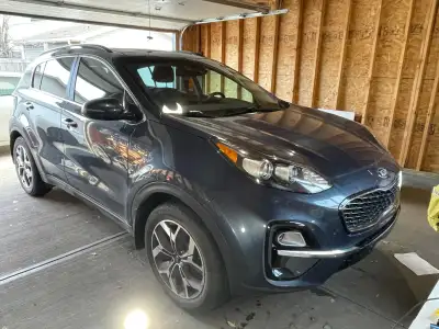 Selling my 2020 Kia Sportage EX AWD. This SUV has been very well maintained, is in excellent conditi...