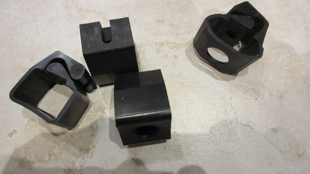 Thule clamp on adapters in Other Parts & Accessories in Ottawa