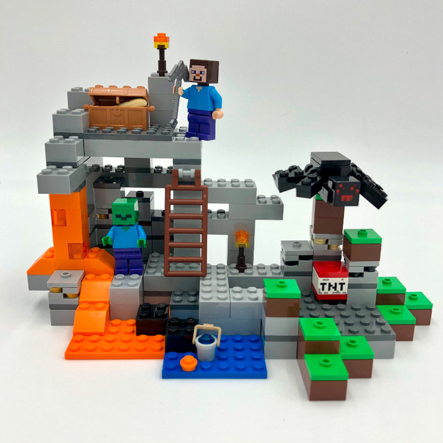 Minecraft Lego The Cave #21113 249pc in Toys & Games in Dartmouth - Image 2