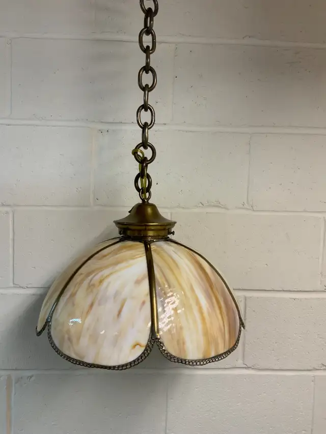 ANTIQUE TIFFANY LIGHT (hanging) in Indoor Lighting & Fans in Mississauga / Peel Region - Image 6