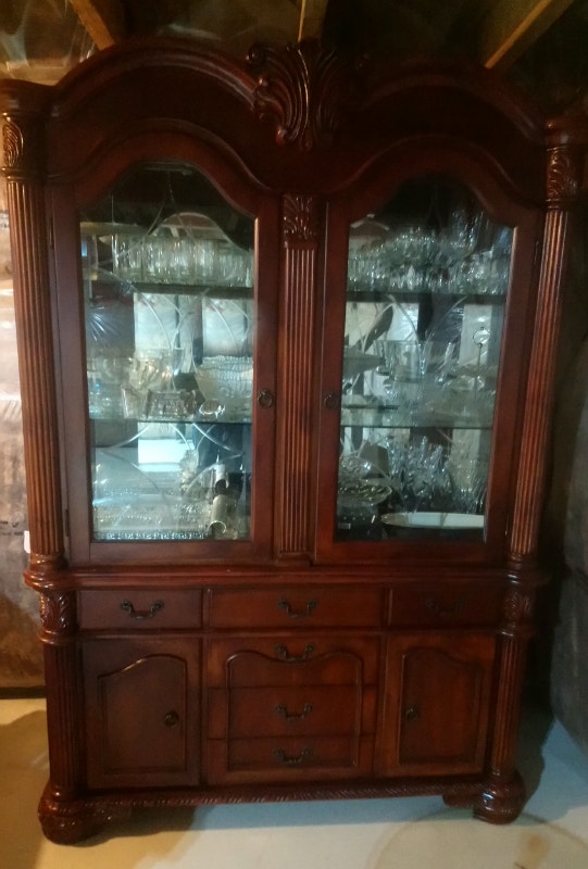 Deluxe 7' Foot Luxury Display Hutch for Dining Room Hutches