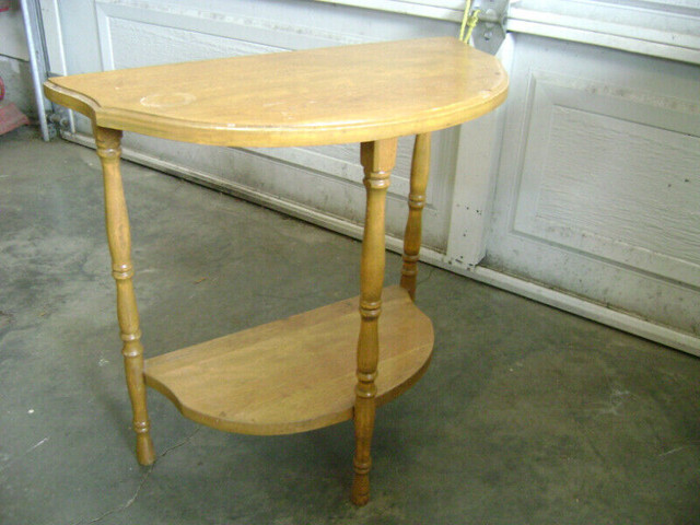 3 legged table/plant stand and toy antique in Arts & Collectibles in Penticton - Image 3