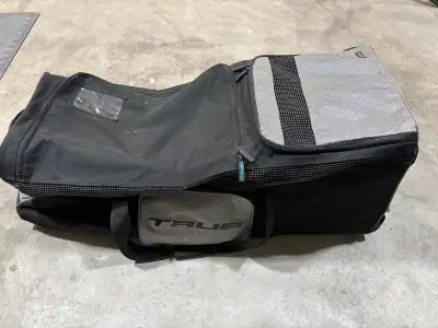 True hockey bag, View more