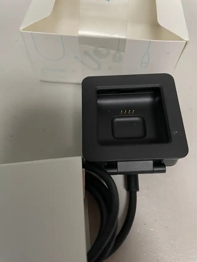 FitBit Blaze Charger in General Electronics in Sudbury - Image 4