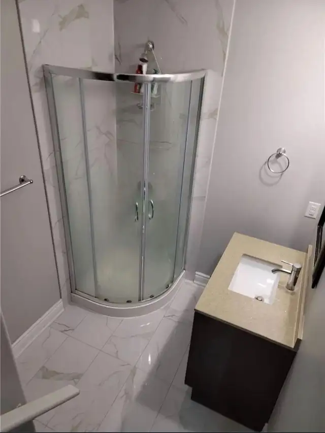 1 Bedroom walkout basement for rent in Long Term Rentals in Mississauga / Peel Region - Image 2