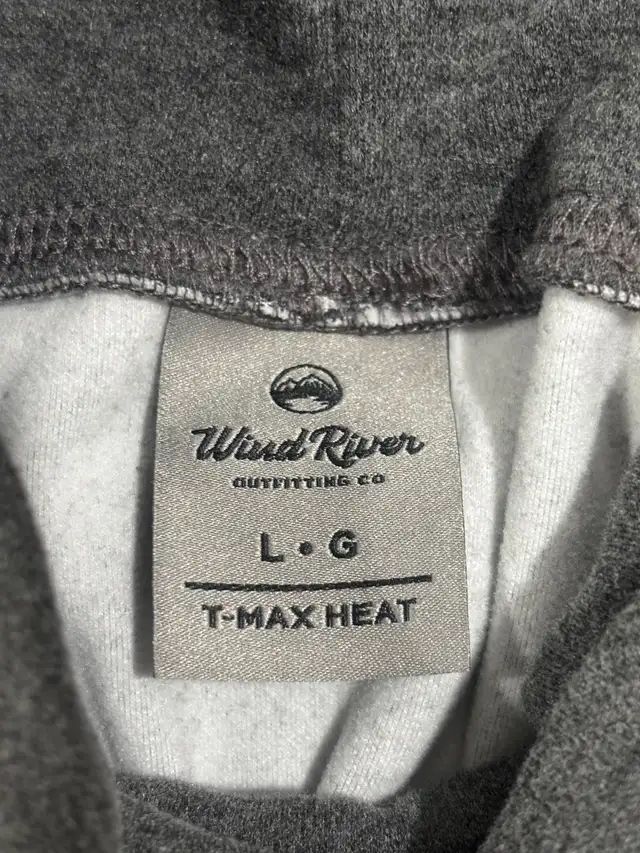 Wind River Sweaters in Women's - Tops & Outerwear in Sarnia - Image 5