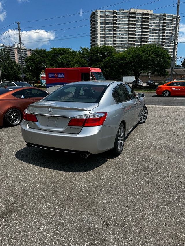 2014 Honda Accord in Cars & Trucks in City of Toronto - Image 3