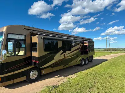 4314 Newmar Mountain Aire ISL Cummins 425 Hp diesel pusher Air conditioning Washer/dryer Dishwasher...