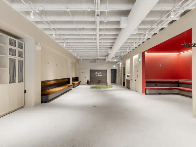 Prime Retail on Queen West in Commercial & Office Space for Rent in City of Toronto - Image 12