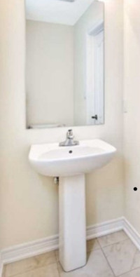 Pedestal Sink with leg including faucet 