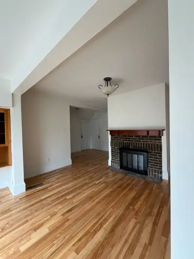 3 bedroom, 2 bathroom Hydrostone neighborhood