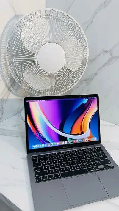 Macbook Air M1 2020 256G Comme NEUF, View more