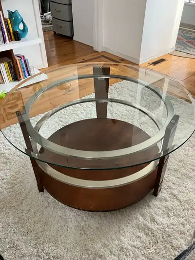 Up for sale is a glass coffee table and bar (tall, high) table set in great condition, with minimal...