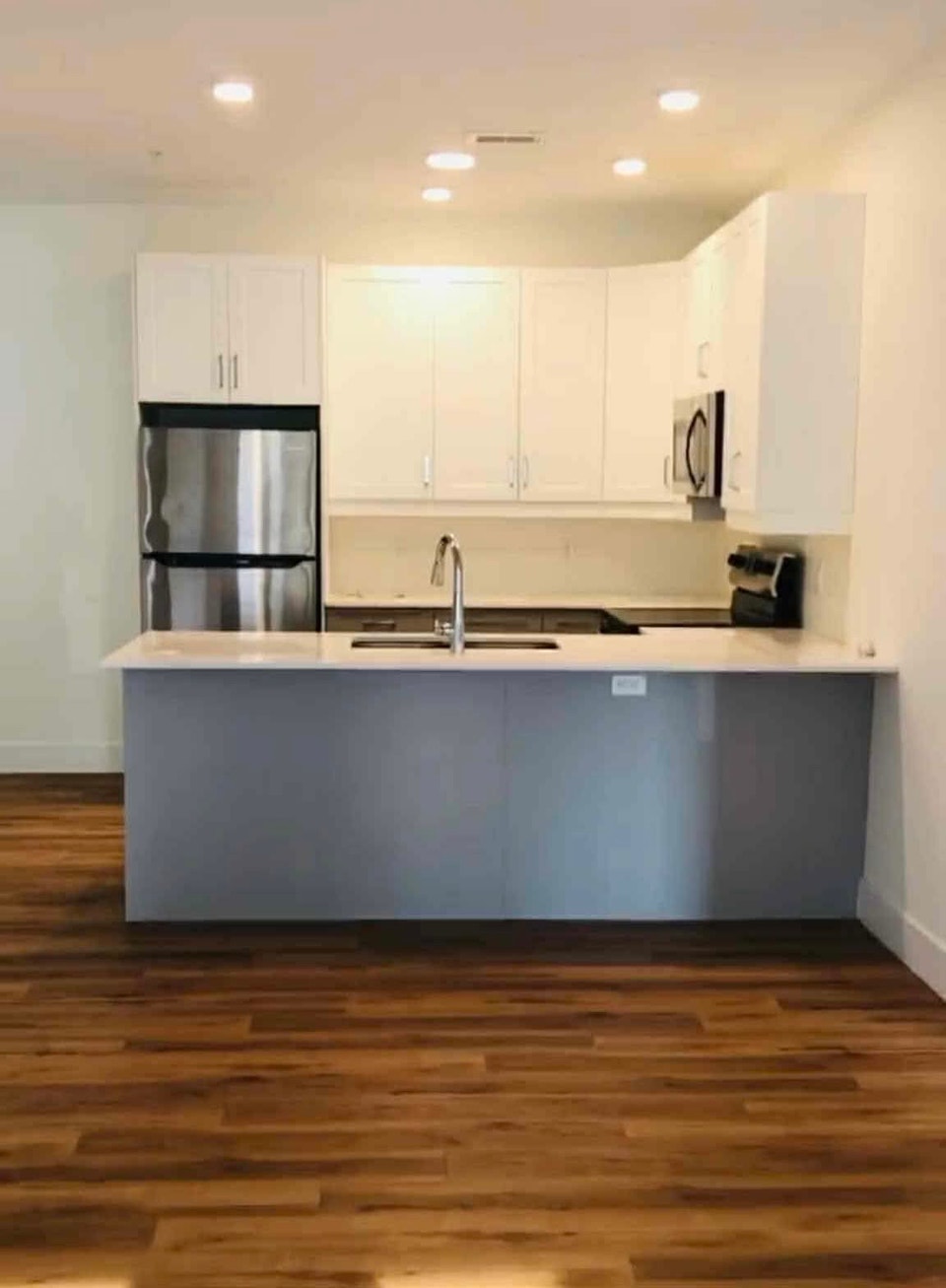 1 bedroom with private washroom 3