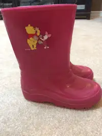 Girls Winnie-the-Pooh rubber boots, size 11