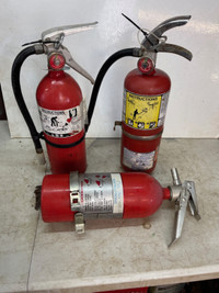 THREE FIRE EXTINGUISHERS WITH MOUNTING HARDWARE #V1363