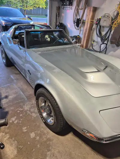 1970 corvette Stingray, L46 350, 350hp, 4 speed manual close ratio transmission, tilt and telescopic...