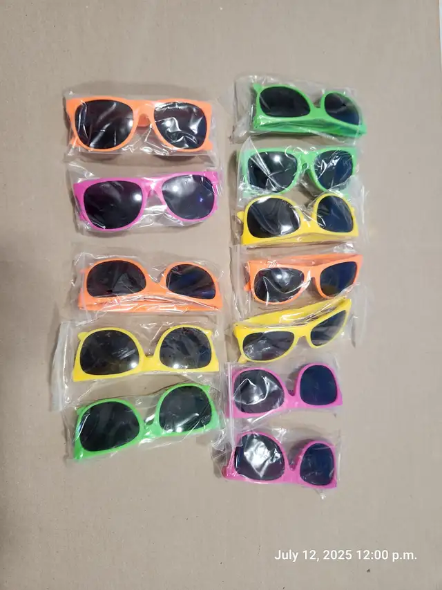 Fashion sunglasses with multicolored rims in Other in City of Toronto - Image 2