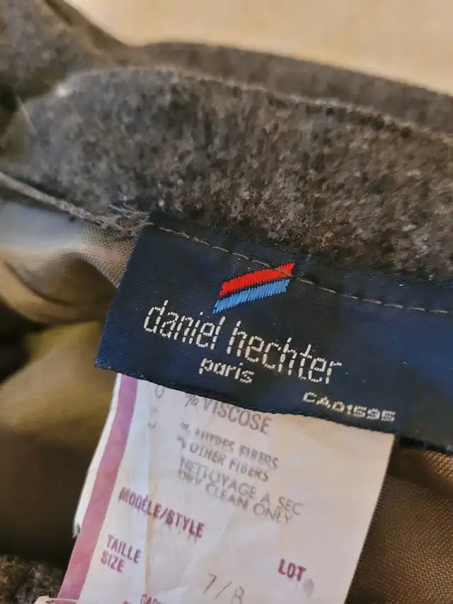 Wool Skirt in Women's - Dresses & Skirts in Mississauga / Peel Region - Image 7