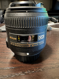 Nikon AF-S DX Micro Nikkor 40mm f/2.8G lens