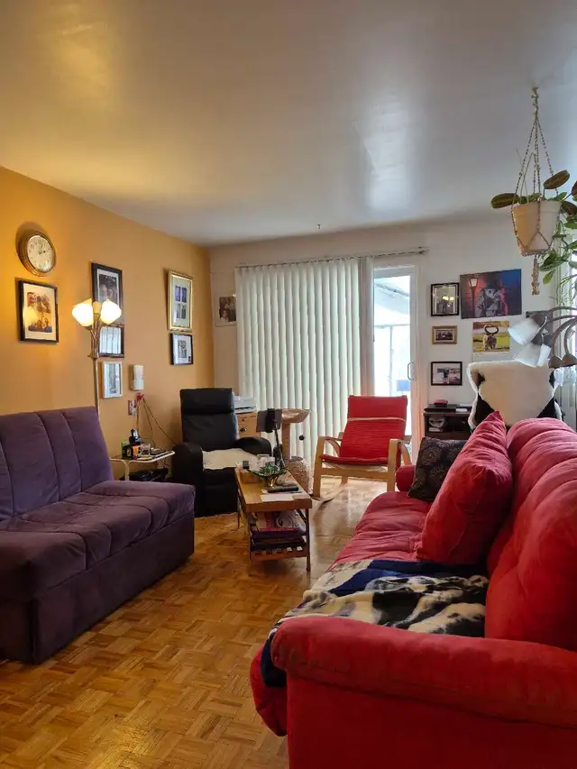 Laval,  secteur Saint-François 4 1 /2  à louer