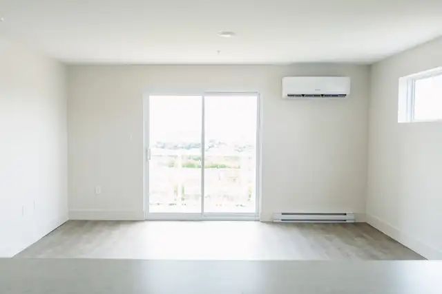 We will pay for your Move Upon Approval. Unit 207 at 547 Cliffe in Long Term Rentals in Fredericton - Image 3