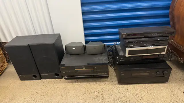 Vintage Stereo Components for sale in Stereo Systems & Home Theatre in Mississauga / Peel Region - Image 2