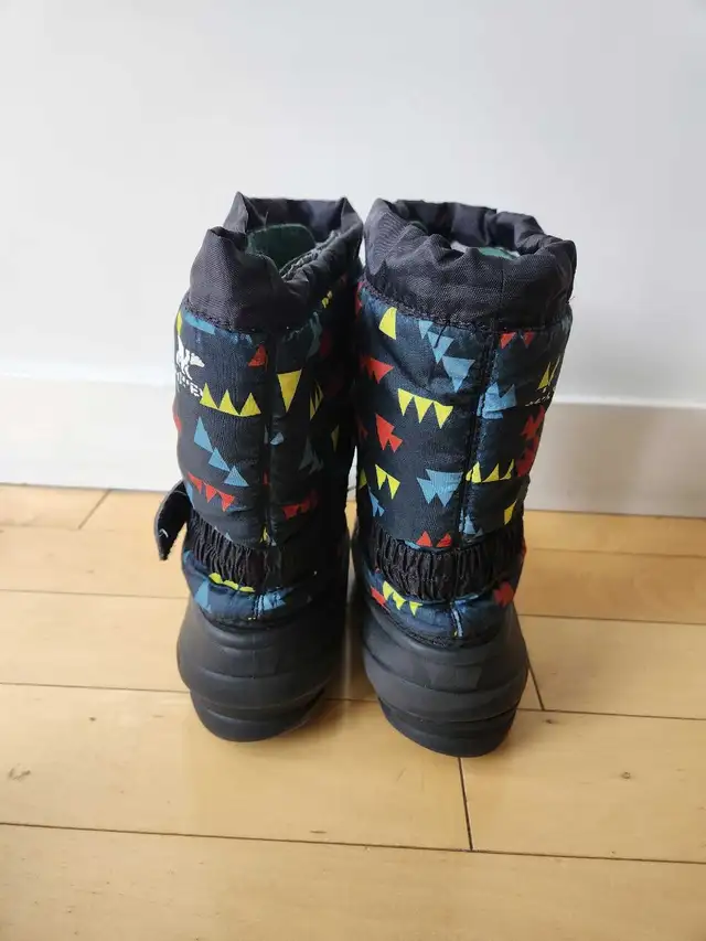 Youth Boys Sorel Flurry Winter Boots - Size 3 (Kids/Youth) in Kids & Youth in Calgary - Image 5