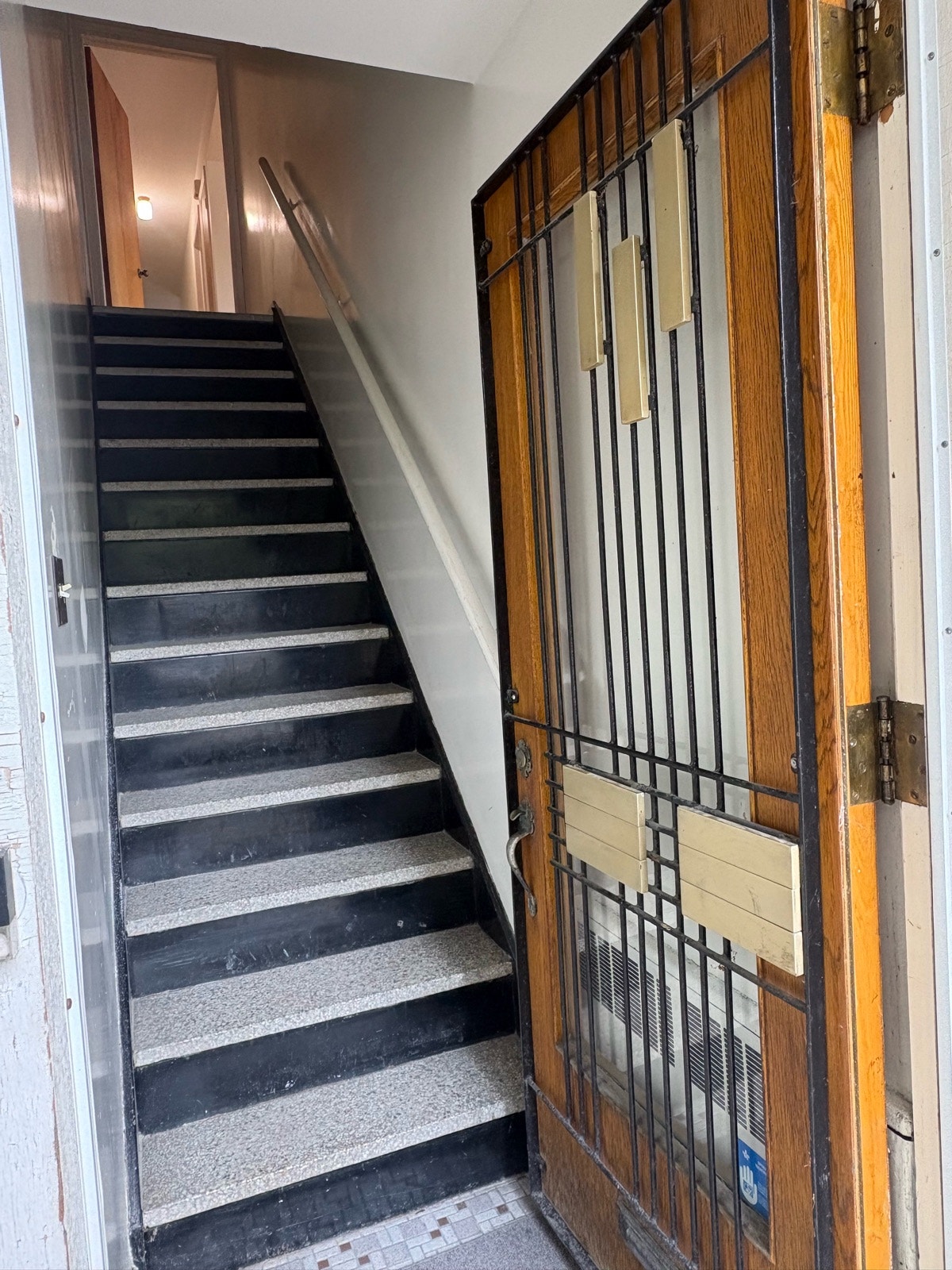 4 1/2 à louer à Montréal — photo 1