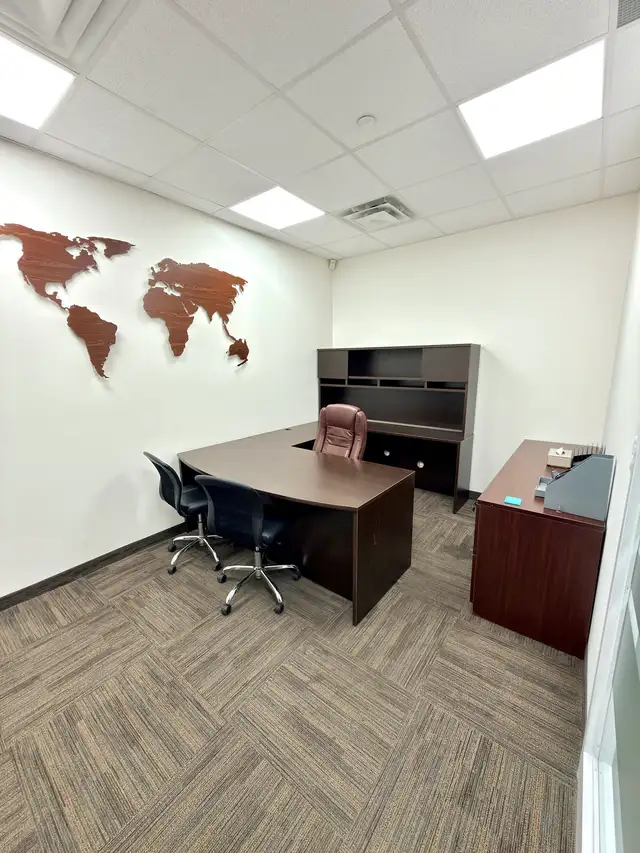 PRIVATE OFFICE AVAILABLE FOR RENT IN MISSISSAUGA