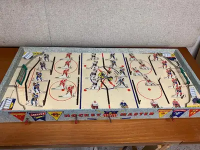 Vintage "Hockey Master" Tabletop Hockey Game by Munro Games of Burlington Ontario Circa late 1930s /...