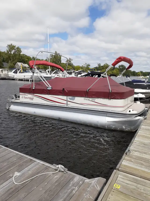 Pontoon in Great Condition! / Ponton en Superbe Condition! in Powerboats & Motorboats in Gatineau - Image 4