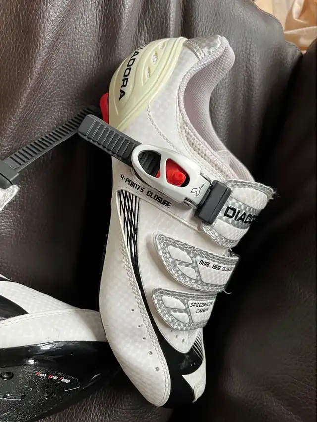DIADORA Road bike shoes 39 women 8.5 men 6.5 in Clothing, Shoes & Accessories in Kingston - Image 5