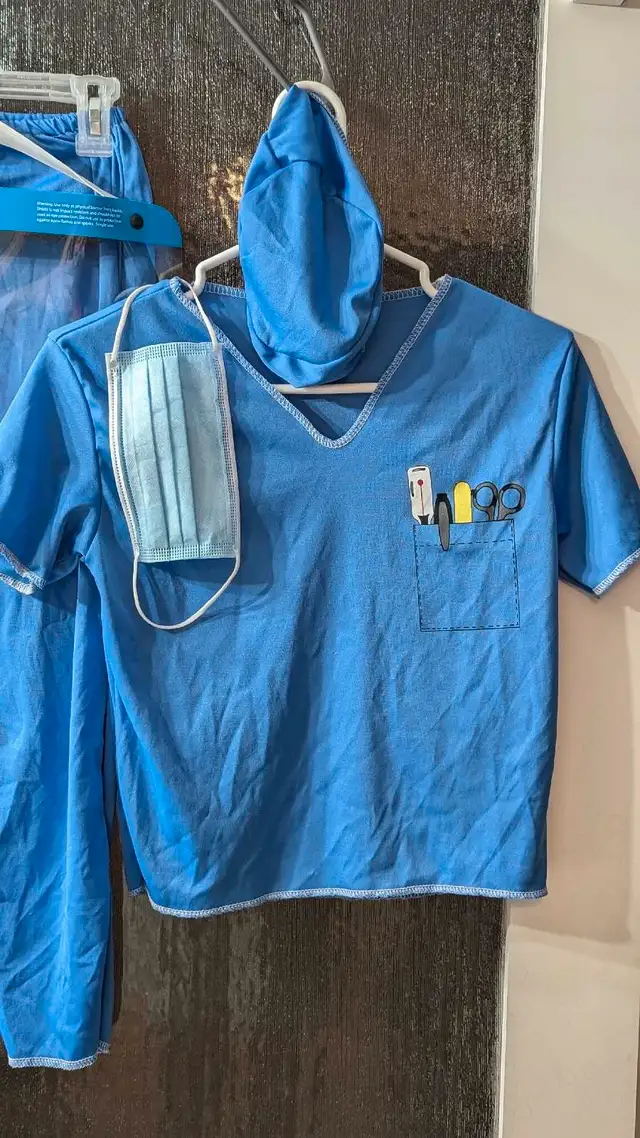 $15 Halloween Costume Doctor Unisex Medium 5/7 Years Old62864361755010121