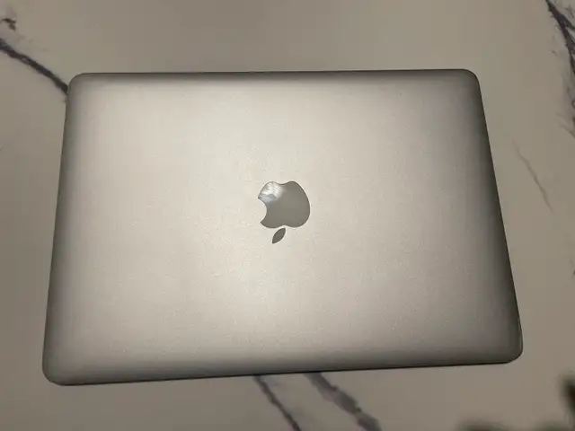2015 13” MacBook Air (Read Description) in Laptops in St. Albert - Image 2