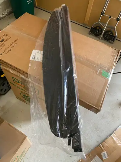 I am selling a new Honda Prologue cargo cover fits all Prologue make/models. * Made of high-quality...