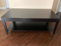 Ensemble de 3 tables/3 Piece Coffee and Two End Tables for sale