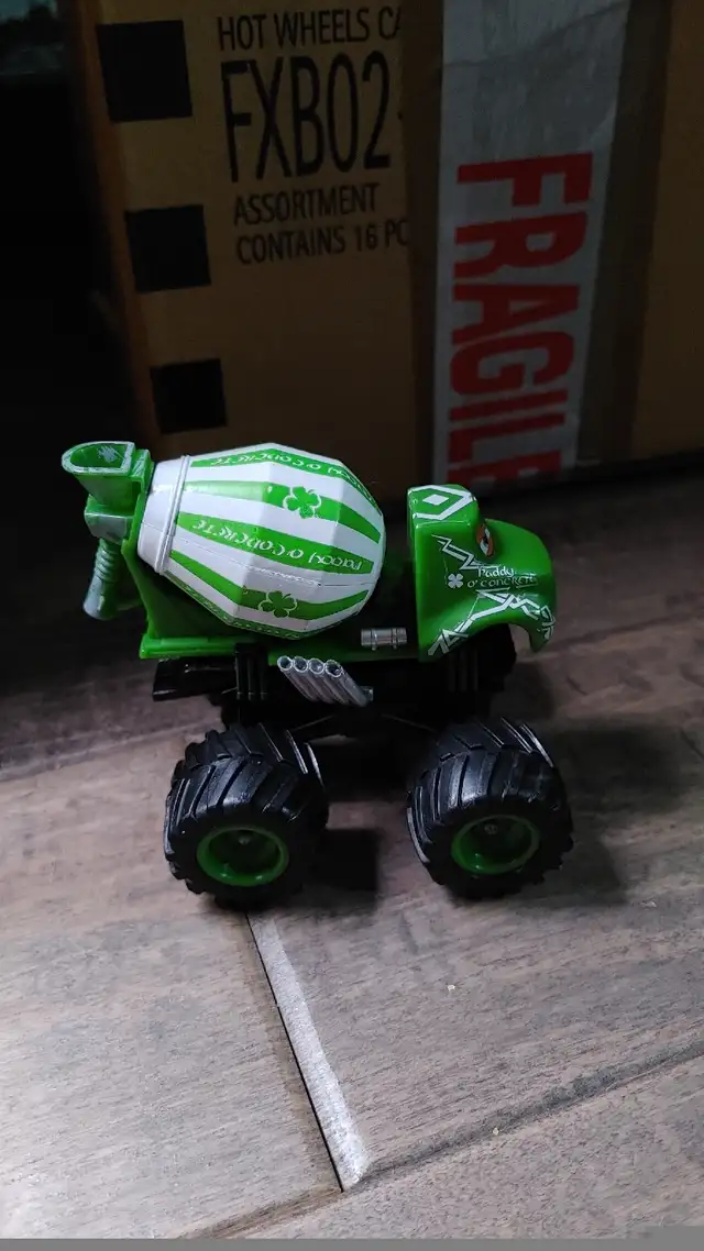 1:43 Disney Pixar Cars Toons Paddy O’ Concrete Monster Truck in Toys & Games in Edmonton - Image 3