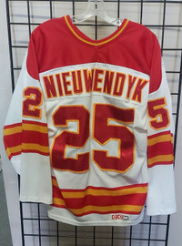 JOE NIEUWENDYK Calgary Flames 1980's CCM Vintage Throwback Home