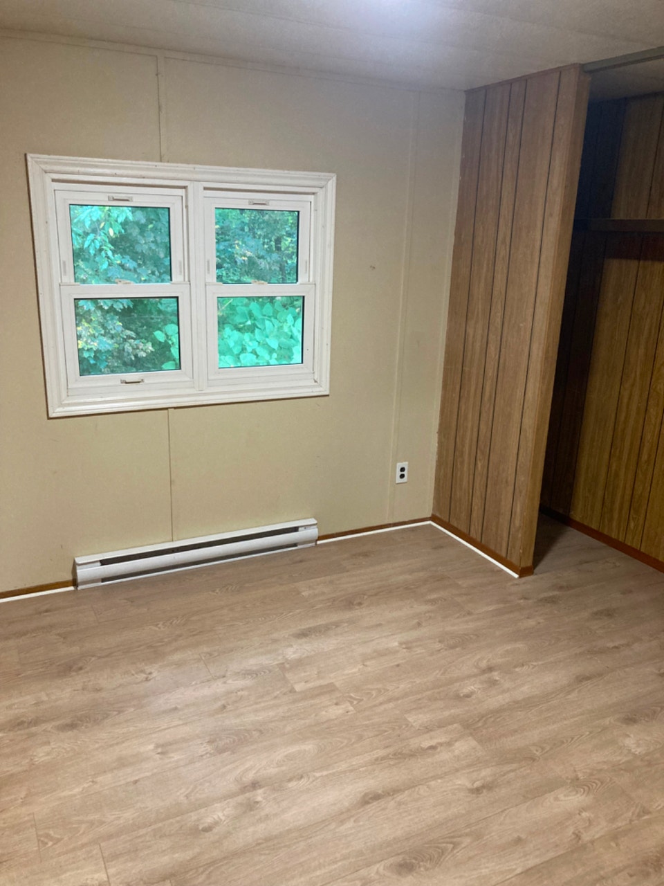 2 bedroom mobile home in Kingston 5