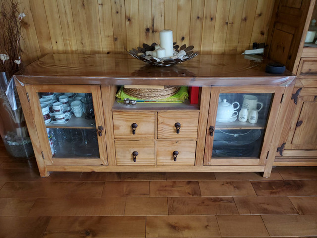 Rusticos 59" Solid Pine TV Stand dans Meubles de télé et unités de divertissement  à Laval/Rive Nord - Image 3