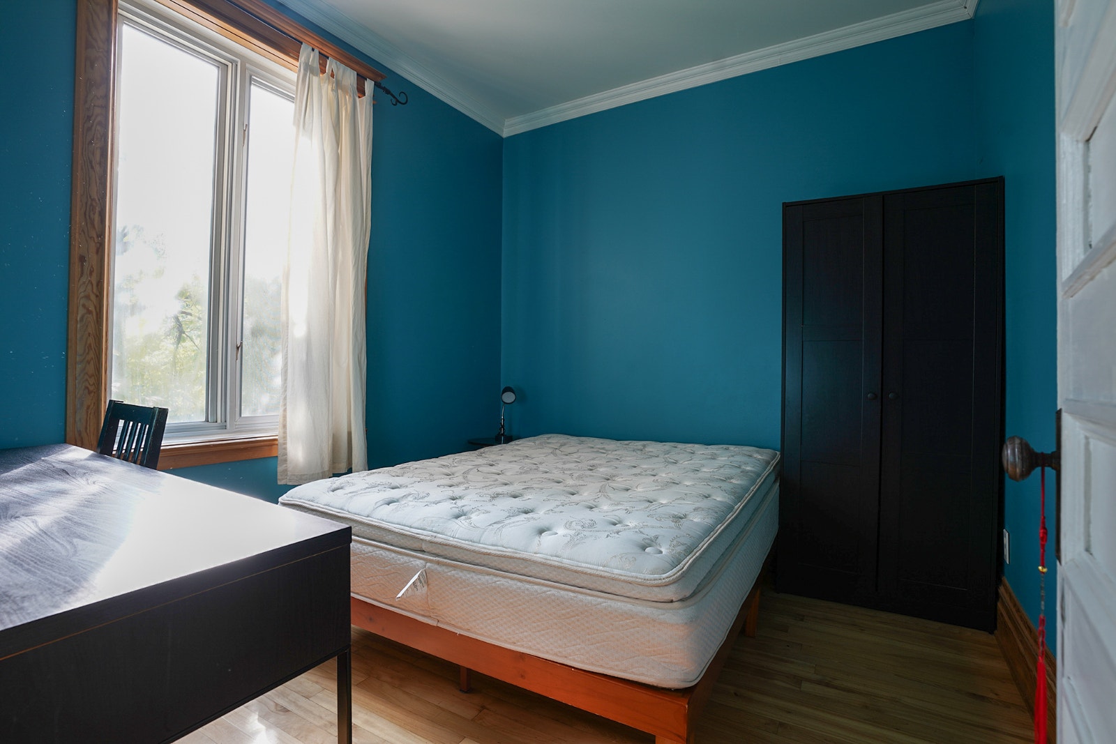 Coloré, spacieux, prêt de toutes commodités! — photo 3