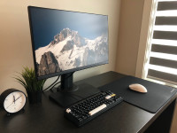 AWESOME GAMING PC SETUP! - 240Hz Monitor, High-End PC, Mic+Arm!