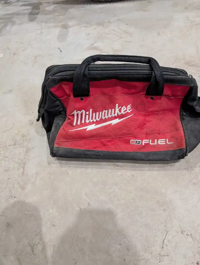 DeWalt and Milwaukee Tool Bags in Tool Storage & Benches in London - Image 4
