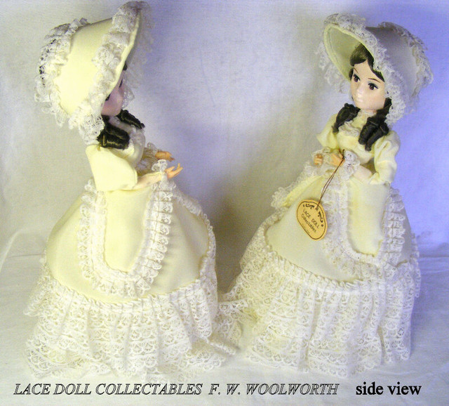 2 Vintage Woolworths “Lace Doll Collectables” – pair, like new in Arts & Collectibles in City of Toronto - Image 2