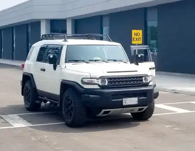 Description: Selling my 2008 Toyota FJ Cruiser with the rare TRD/Trail Teams package. It has 144,000...