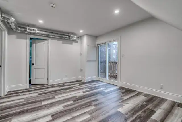 RENOVATIONS RENOVATIONS. QUALITY SPEED GREAT PRICING.62863719098370124
