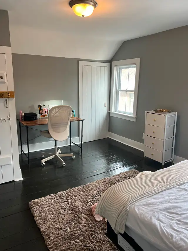Looking for a female to sublet my place for the summer! :) in Room Rentals & Roommates in Kitchener / Waterloo - Image 6
