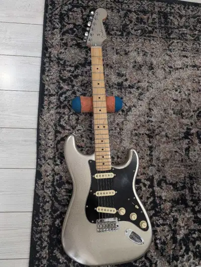 Fender 75th Anniversary Strat, View more